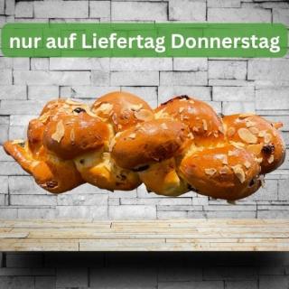 Dinkel-Hefezopf mit Sultaninen